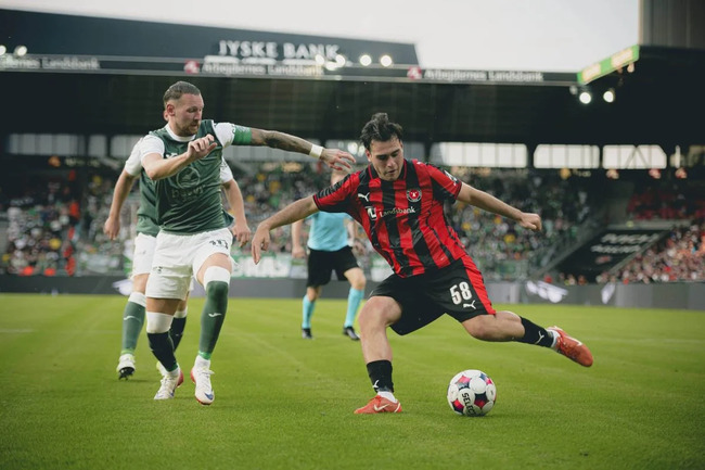 Nhận định soi kèo Hibernian FC vs Midtjylland, 02h00 ngày 01/08 2 Màn đụng độ hấp dẫn Hibernian FC vs Midtjylland